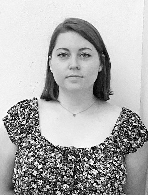 Laura Adams, Walls Gal